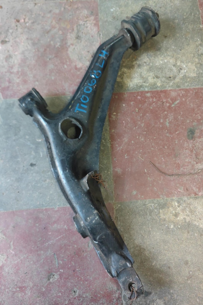 TIJERA LH HONDA CRV 1997