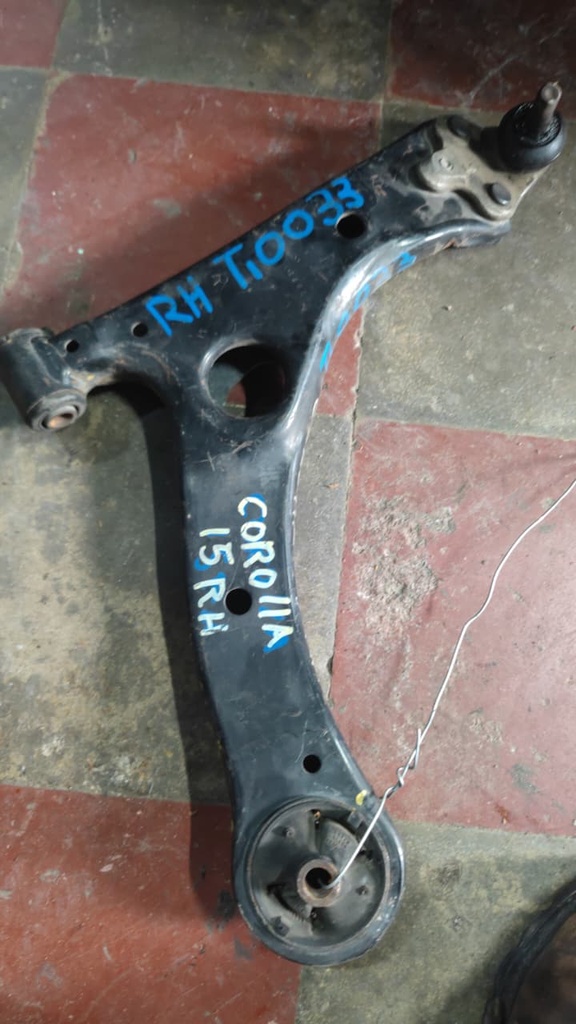 TIJERA RH TOYOTA COROLLA 14-19