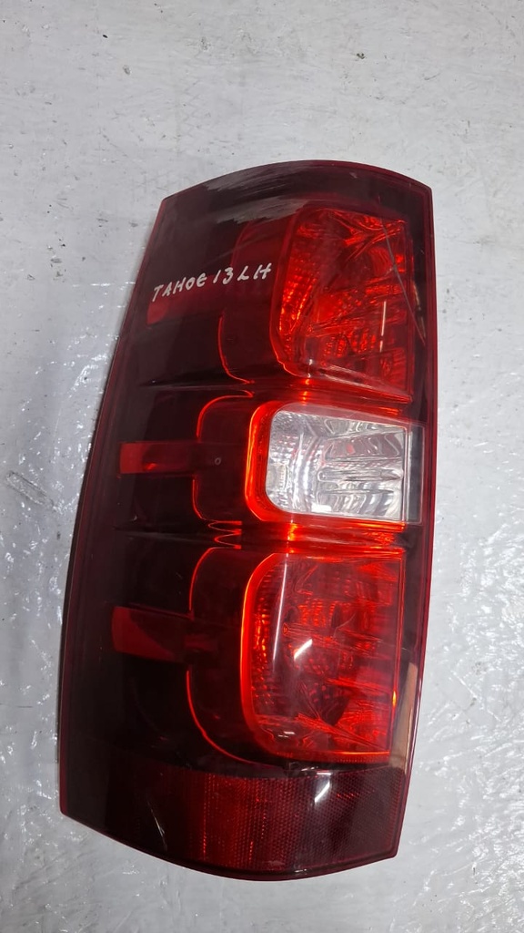 STOP LH DE FALDON CHEVROLET TAHOE 2013
