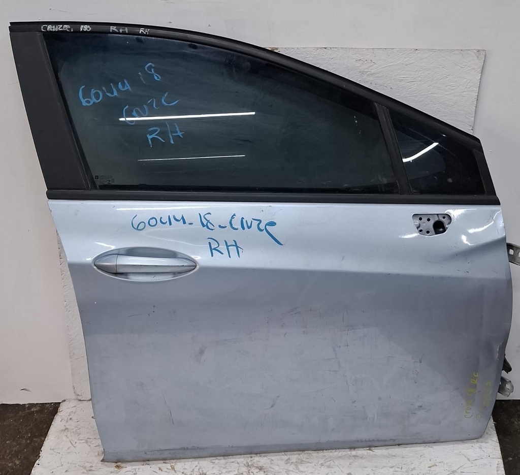 PUERTA DELANTERA CRUZE 2018 RH 