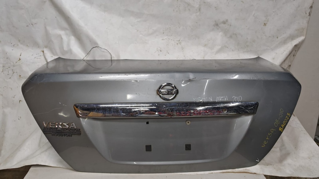 BAUL VERSA 2010 