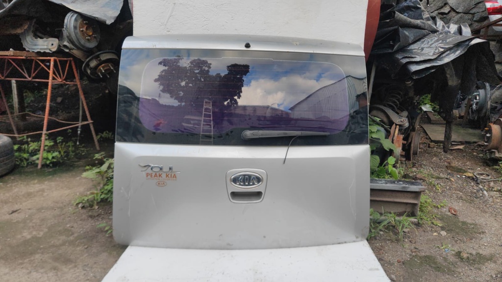 COMPUERTA KIA SOUL 2011