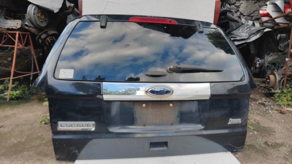 COMPUERTA FORD SCAPE 2012