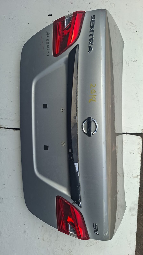BAUL NISSAN SENTRA 2018 