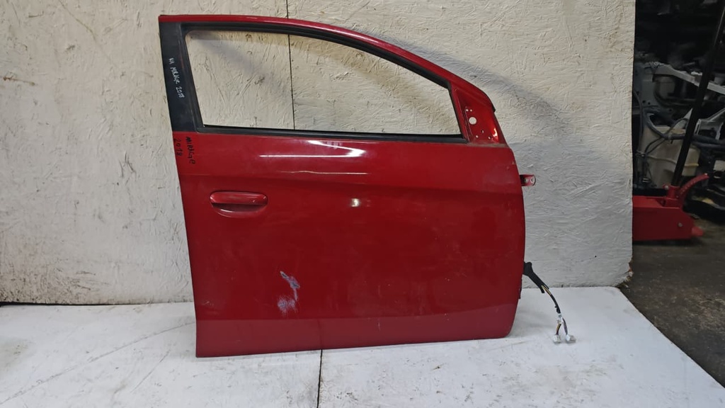 PUERTA DELANTERA RH MIRAGE G4 17-20