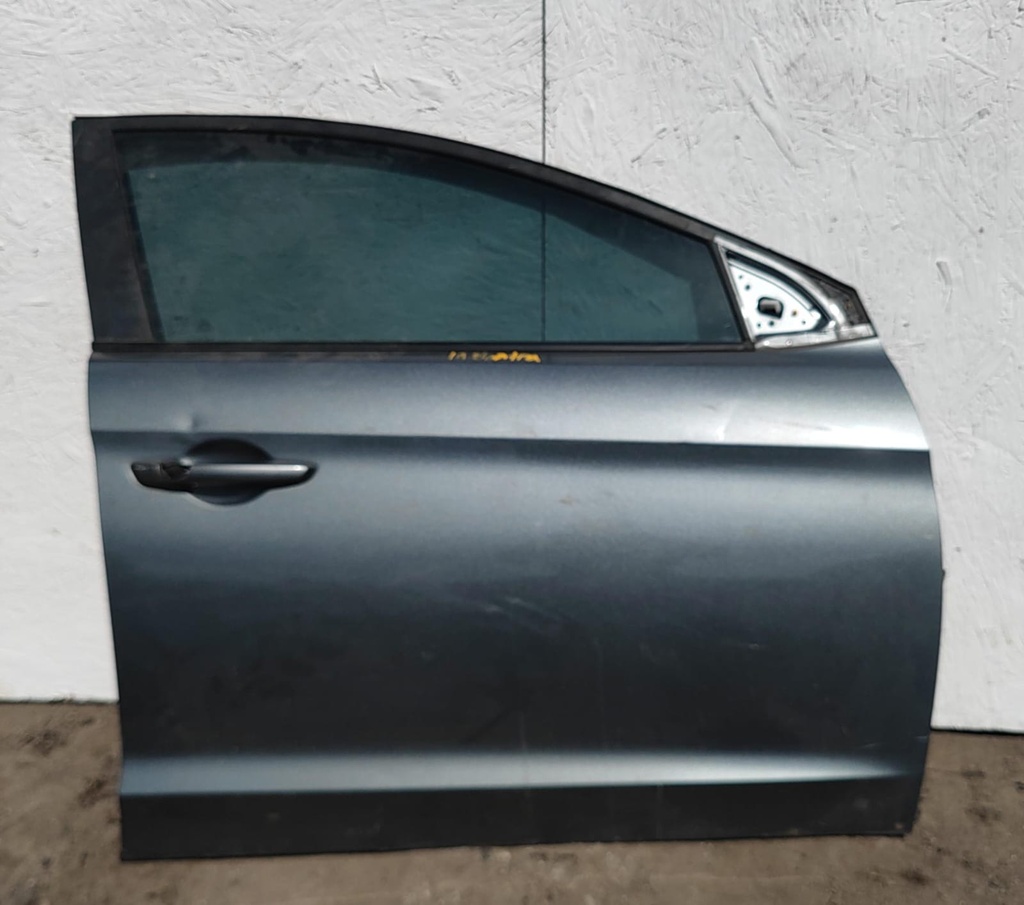 PUERTA DELANTERA DERECHA RH ELANTRA 19