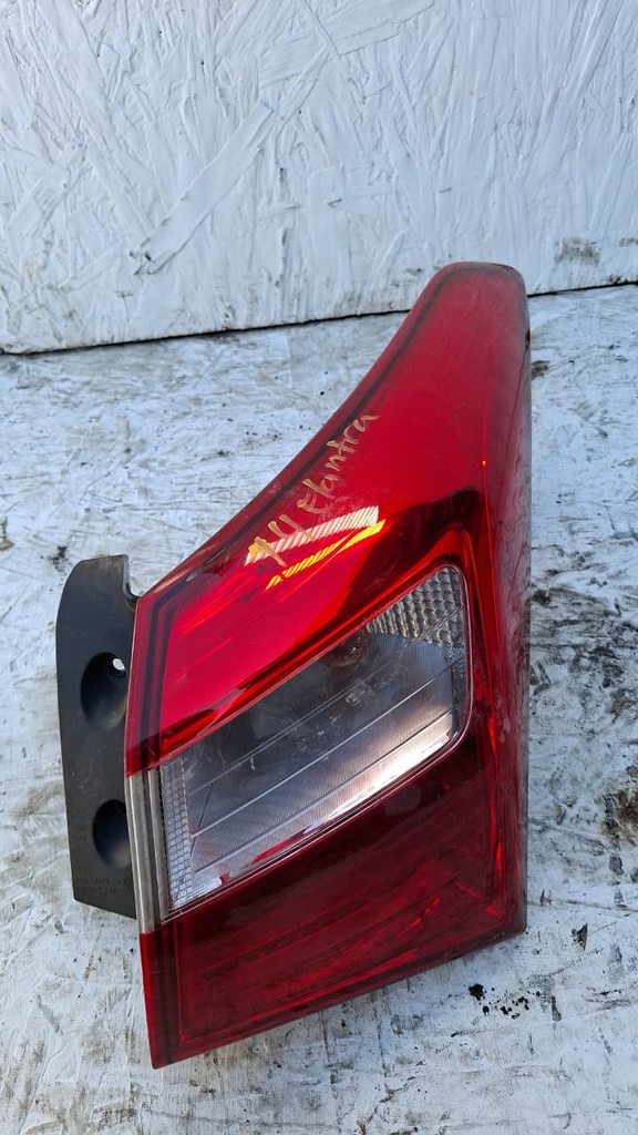 STOP DE FALDON HYUNDAI ELANTRA GT 2014 RH