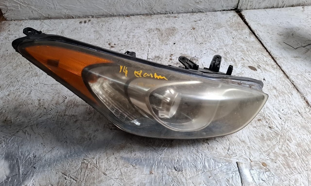 FAROL RH HYUNDAI ELANTRA GT 2014