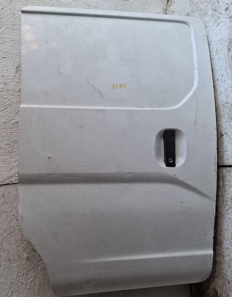 COMPUERTA NV-200 2014-2015
