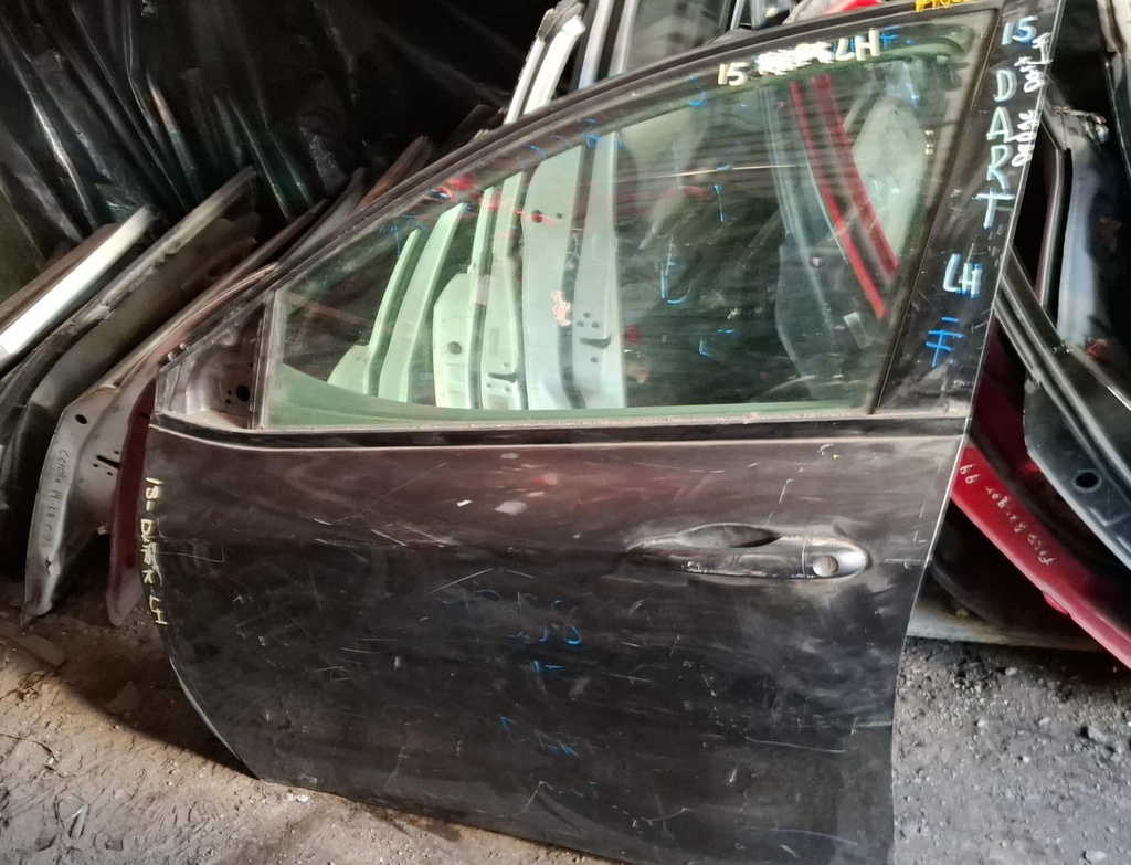  PUERTA LH DODGE DART 2015 