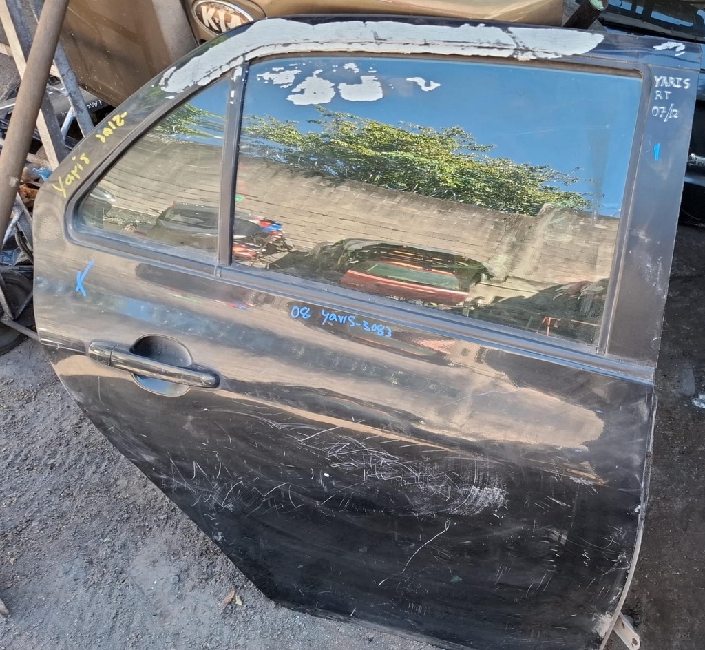 PUERTA TR TOYOTA YARIS 2007-2012