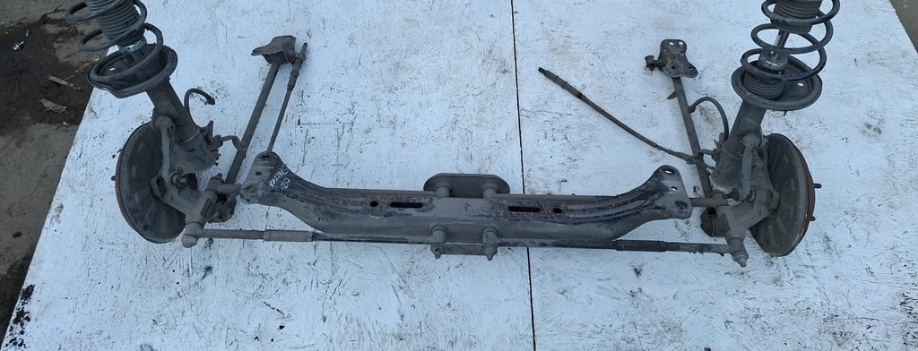EJE TRASERO KIA SPECTRA 2008