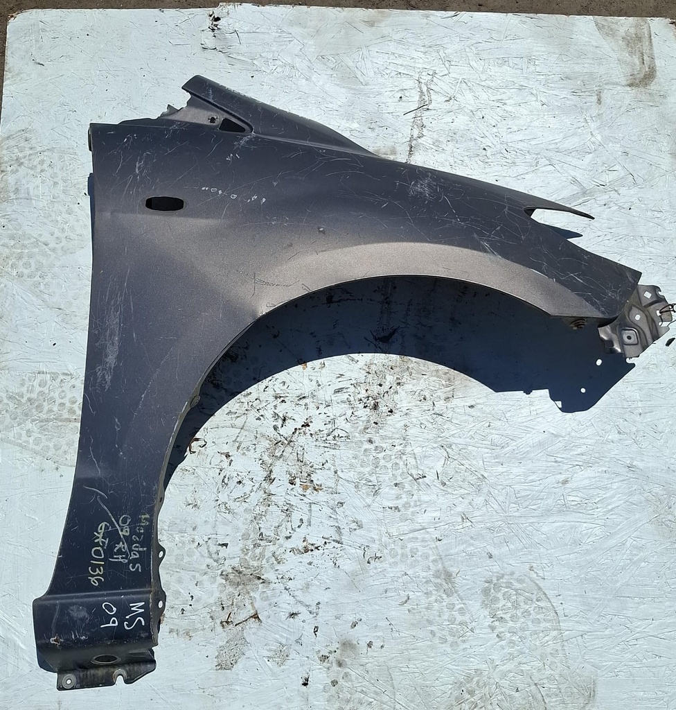 GUARDAFANGO RH MAZDA 5 2009 