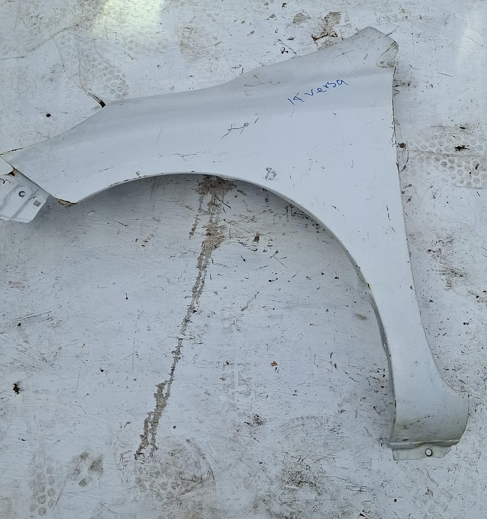 GUARDAFANCO LH NISSAN VERSA 2014