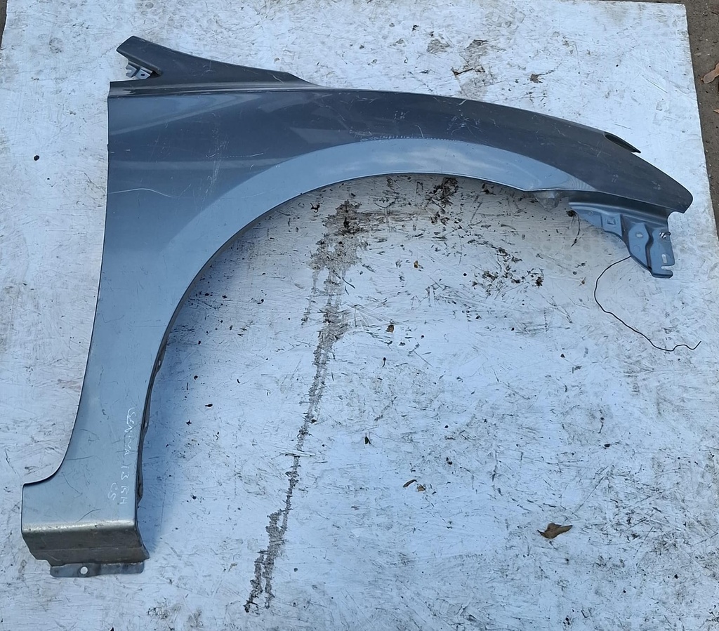 GUARDAFANGO RH NISSAN SENTRA 2013