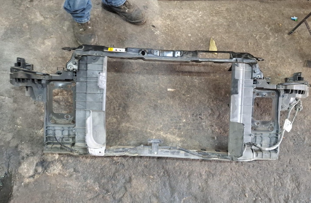 MARCO DE RADIADOR HYUNDAI ELANTRA 2011-2016