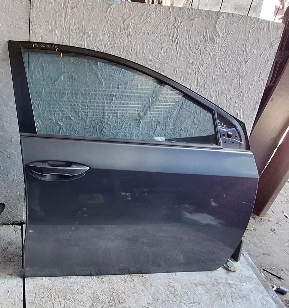 PUERTA RH TOYOTA COROLLA 2015 C7