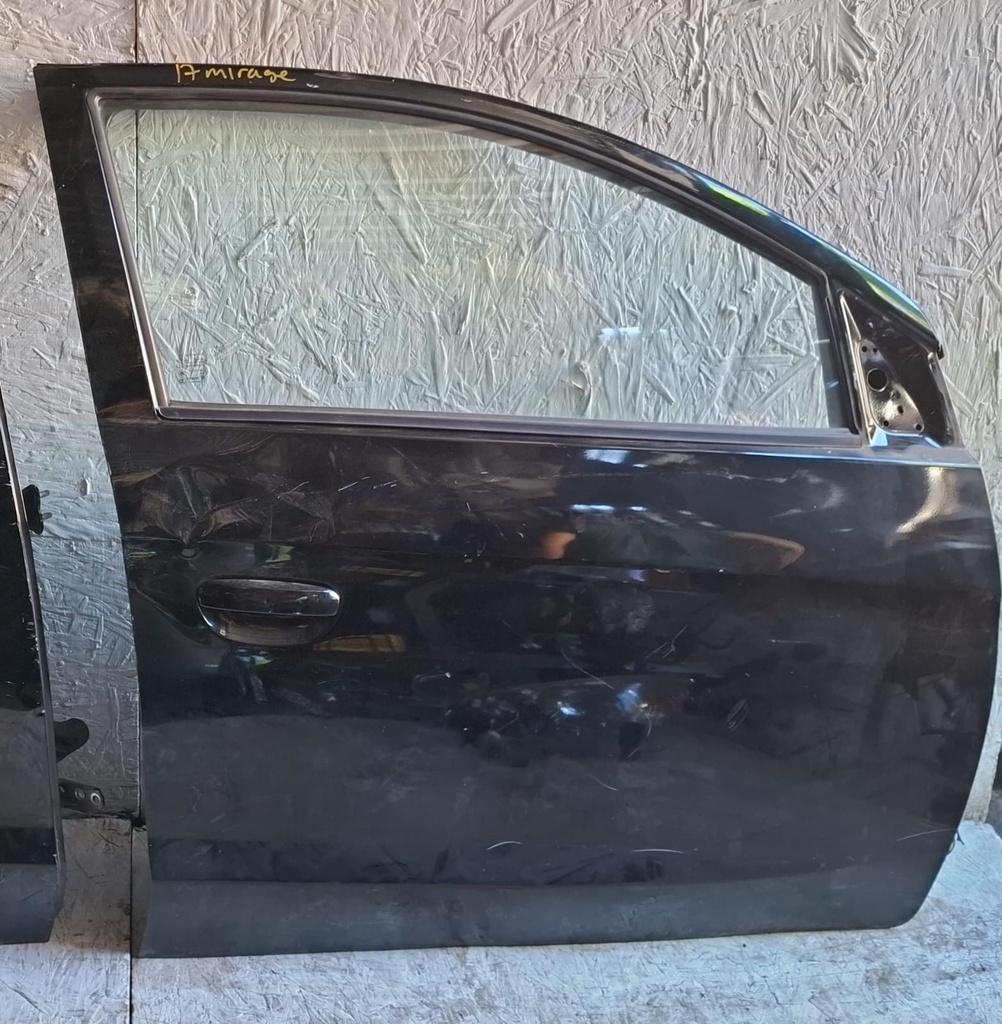 PUERTA RH MITSUBISHI MIRAGE 2017 C7