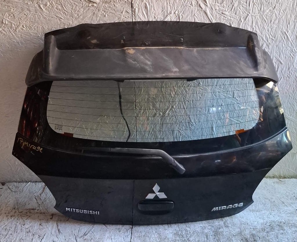 COMPUERTA MITSUBISHI MIRAGE 2017 C7