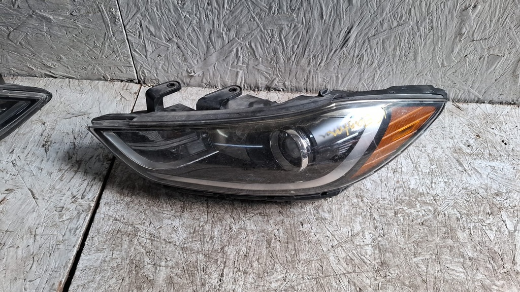 FARO LH ELANTRA 2018 AZUL C7