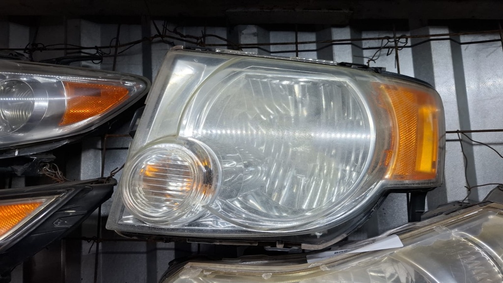 FARO LH ESCAPE 2009