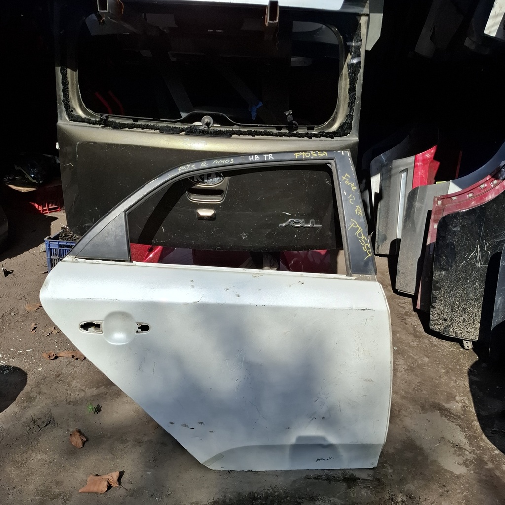 PUERTA RT KIA FORTE 2010 2013