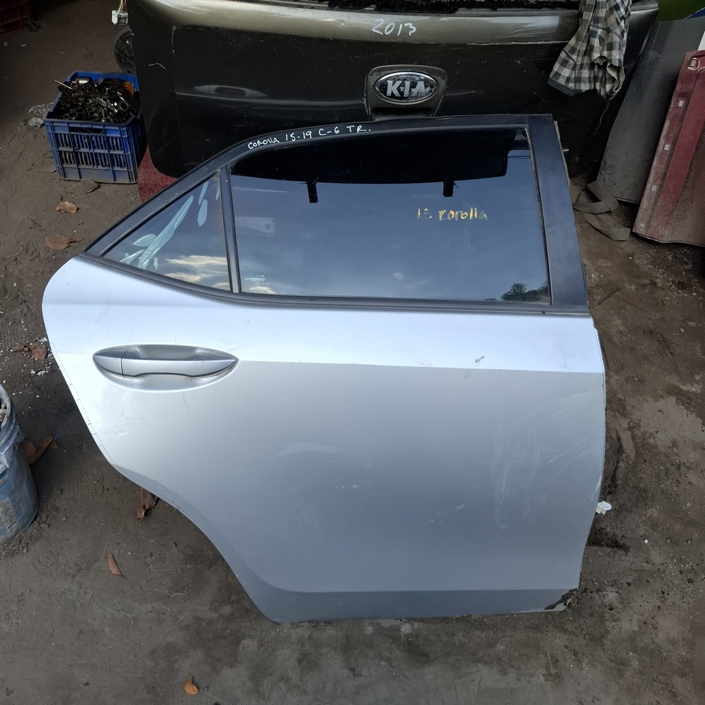 PUERTA RT TOYOTA COROLLA 2014-2019