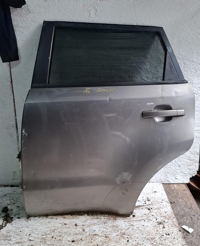PUERTA TRASERA LH KIA SOUL 2016