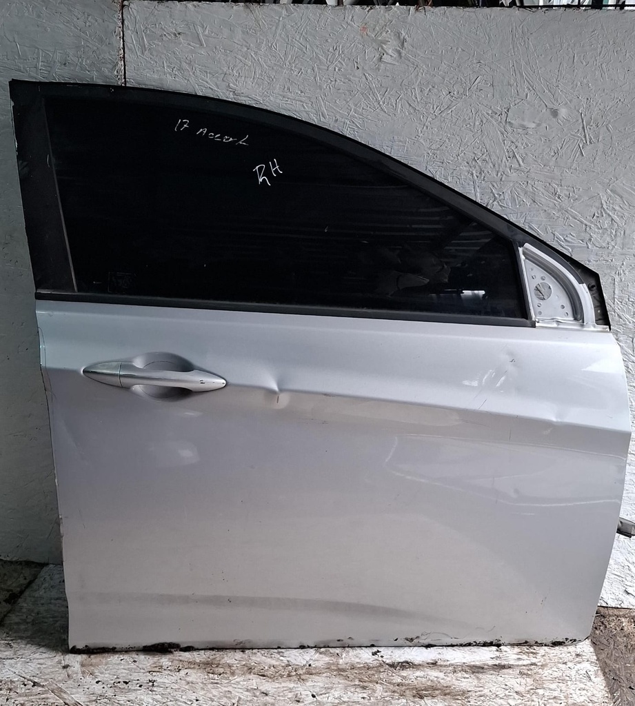 PUERTA DELANTERA RH HYUNDAI ACCENT 2017