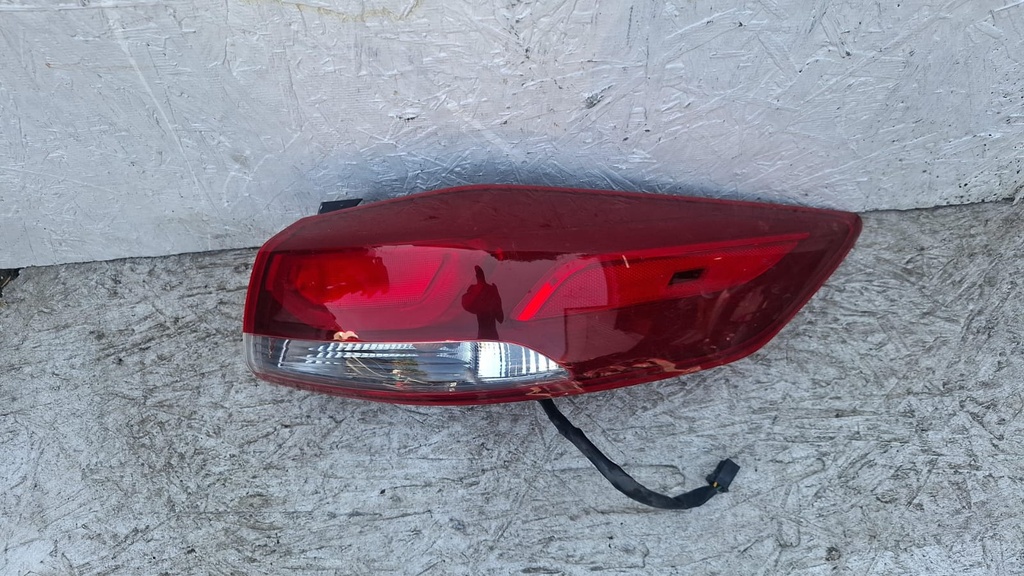 STOP RH ELANTRA 2018