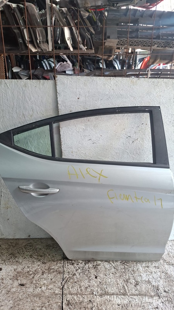 PUERTA TR ELANTRA SE 2017 C9