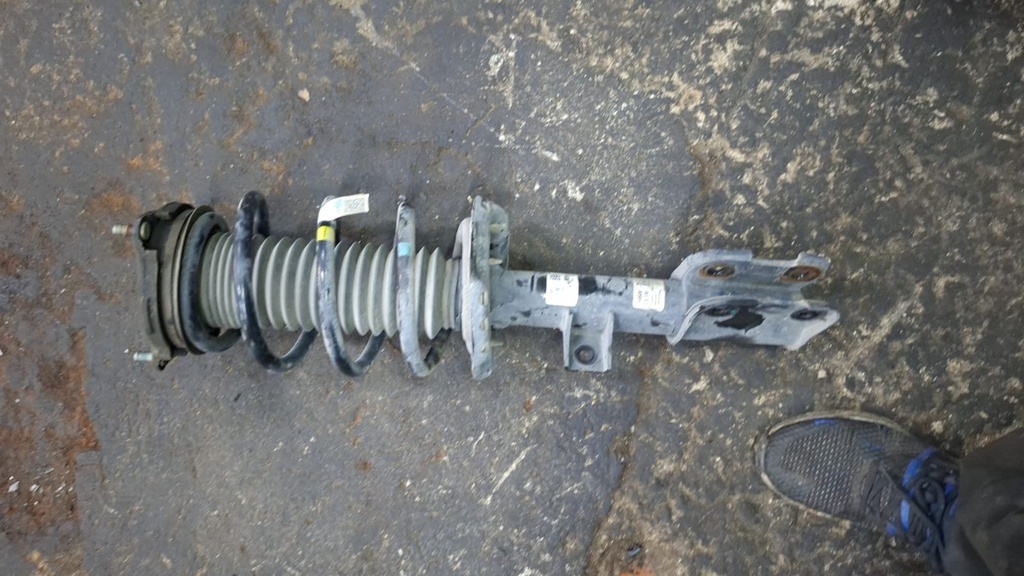 AMORTIGUADOR LH SORENTO 17 C9