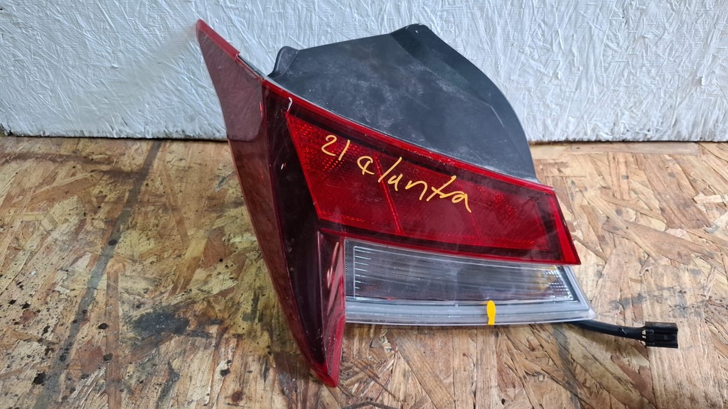 STOP LH ELANTRA 2021