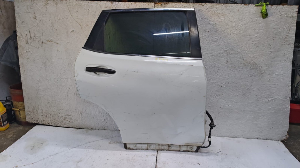 PUERTA RT NISSAN ROGUE 2017